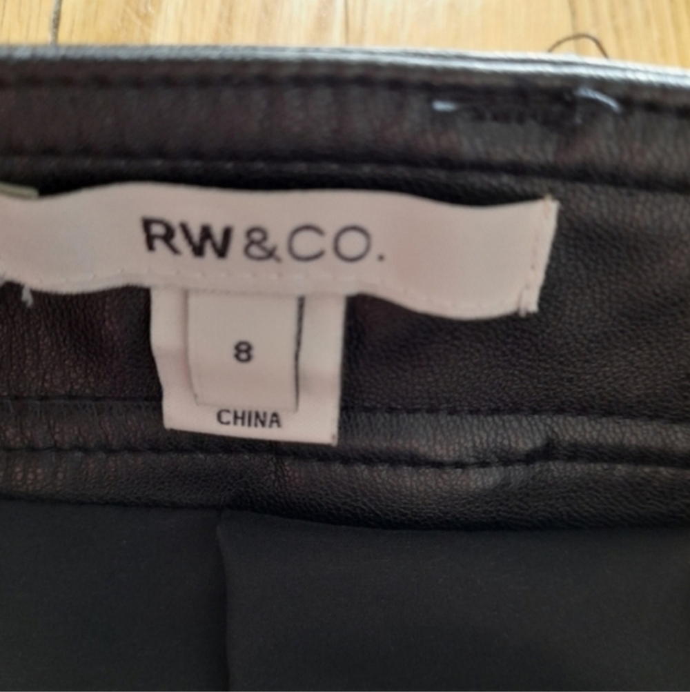 RW&CO. Black Faux Leather Skirt Size 8 - Picture 8 of 11